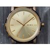 DKNY Essentials Montre en métal NY2621
