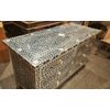 Chest of drawers with mother-of-pearl