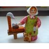 Ковровская глиняная игрушка / Statuette "The Young Lady Spinner"