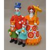 Дымковская глиняная игрушка / Figurine "Family with two children"