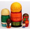 La matrioshka autor de "los Campesinos" 5 muñecas