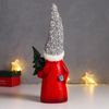 Сималенд / Souvenir "Santa Claus in a red coat, tinsel cap, with a Christmas tree"